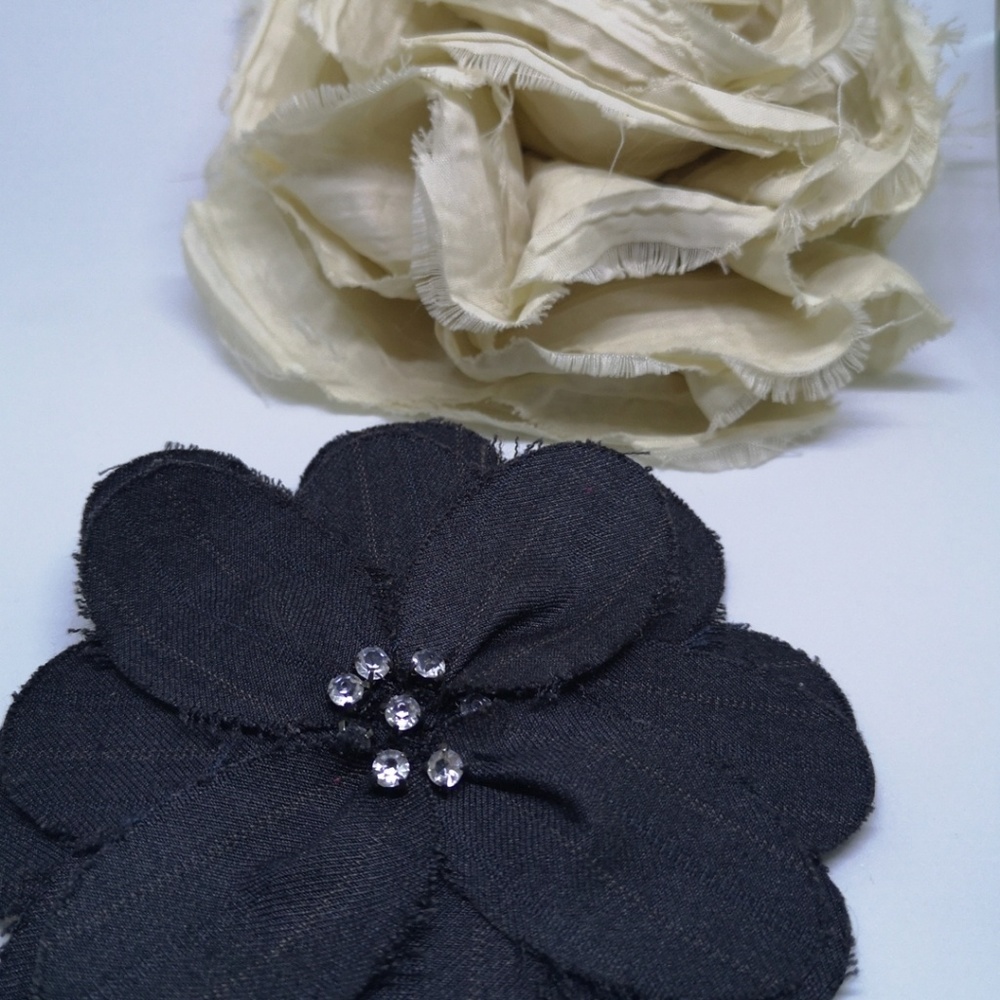 Two fabric flower brooche